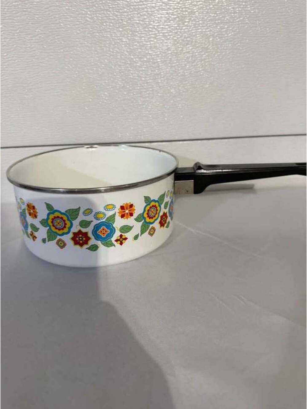 Vintage Groovy Floral Enamelware Saucepan